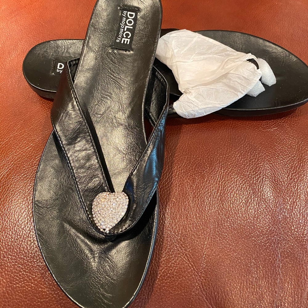 Black leather (??) flip flops with rhinestone ❤️